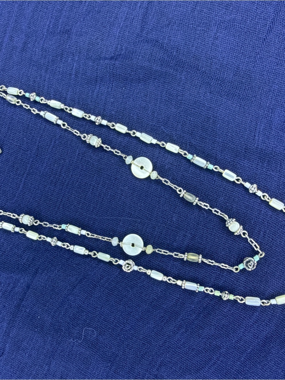 Y2K Mother of Pearl Beaded Necklace - Elegant White-Silver/ Blue Accents